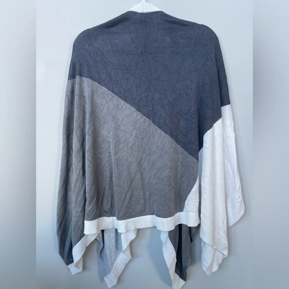 Lululemon | Hatha Wrap One Size Blue Gray White Geometric Open Front Lounge